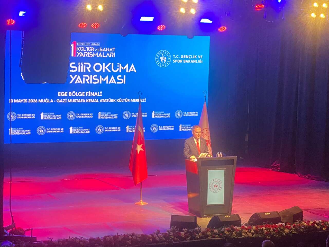 Muğla’da Gençler Şiir Okudu: Bölge Finallerinde Duygu Dolu Anlar 4
